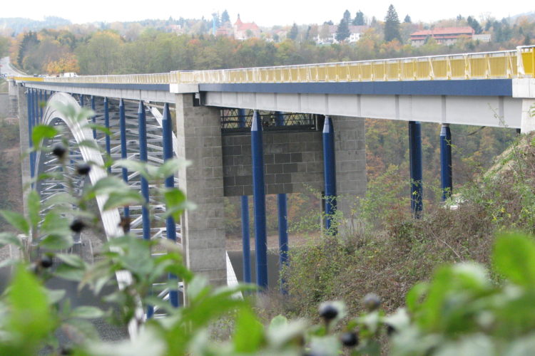 Sanace pylonů Žďákovského mostu